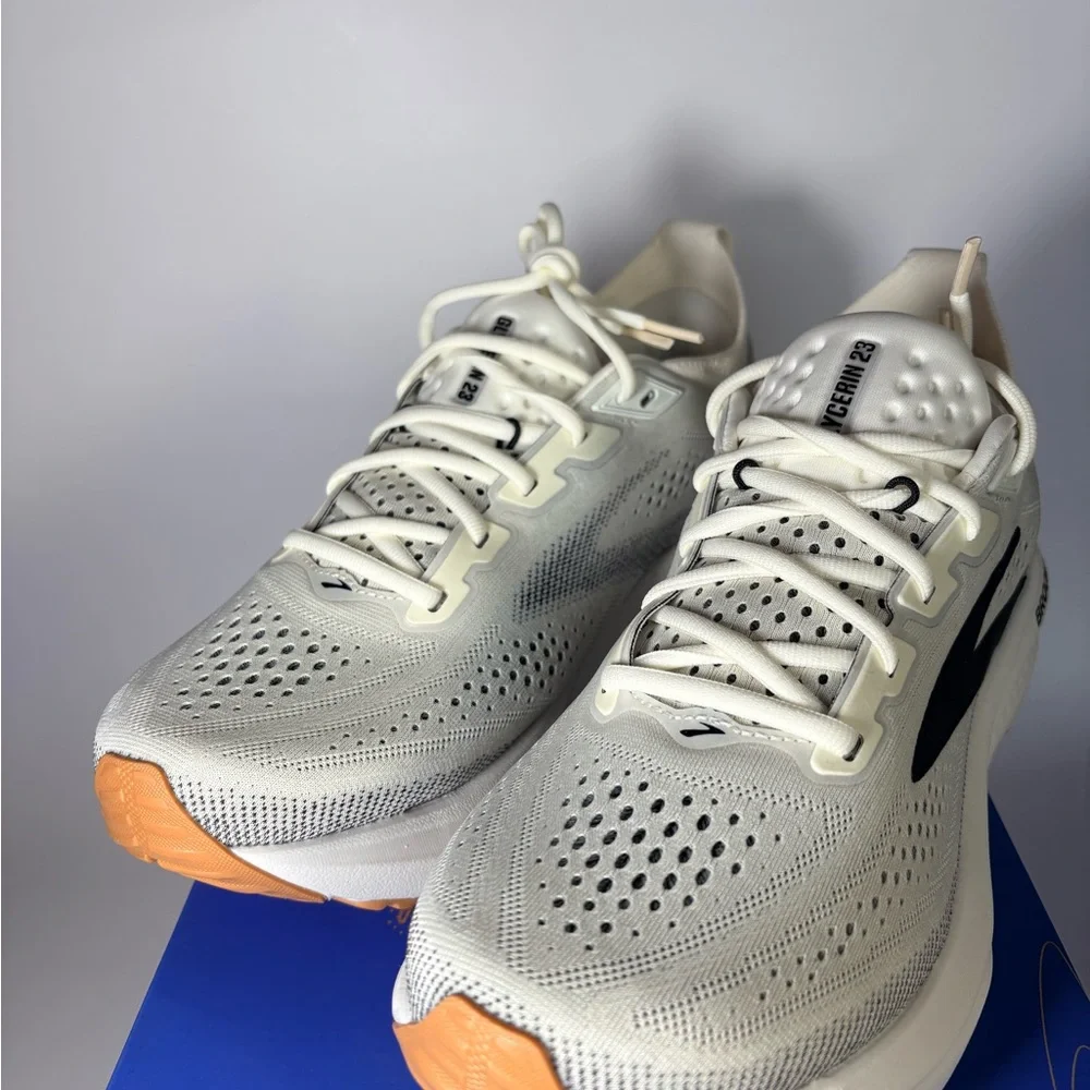 Brand New In Box 🔥🔥🔥. Brooks Glycerin 23 Women Size 9.5 Wide . - Picture 12 of 15